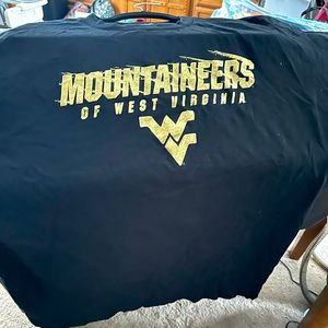 West Virginia Mountaineer tee 2XL shiny gold detail